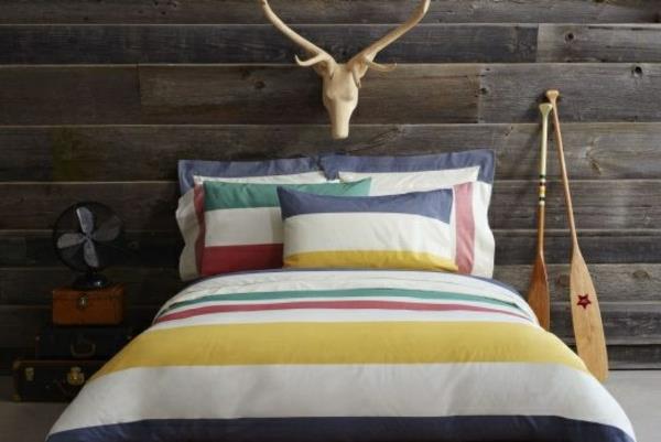 Feng-Shui-makuuhuone täydellinen värisuunnittelu värikkäät vuodevaatteet