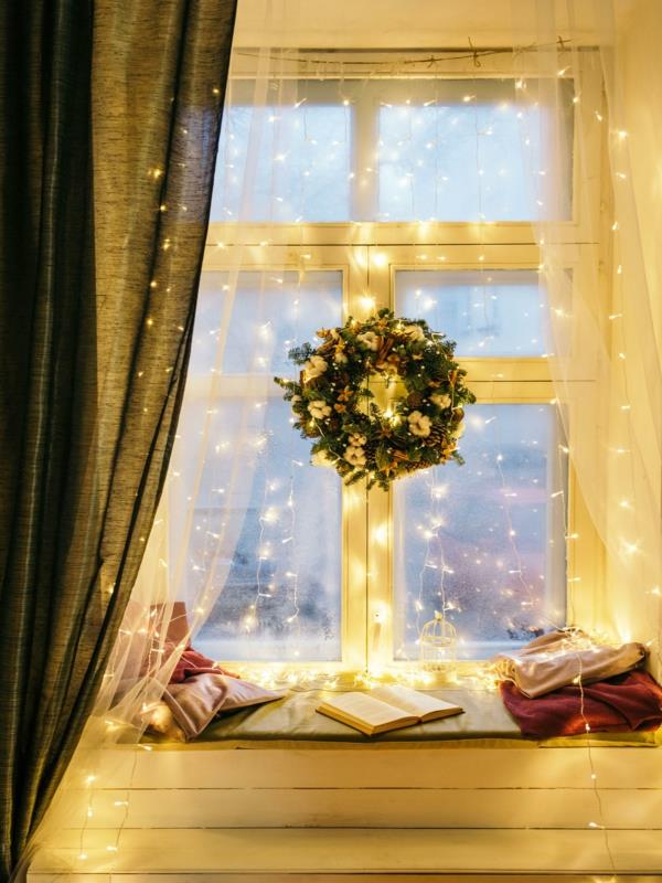 Ikkunan koristelu joulun joulukoristeeksi koristele ikkunalauta