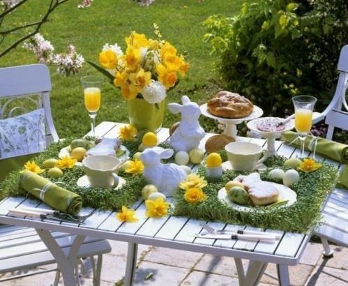 Juhla -sisustusideoita Pääsiäinen keltainen pöytäkoriste puutarha