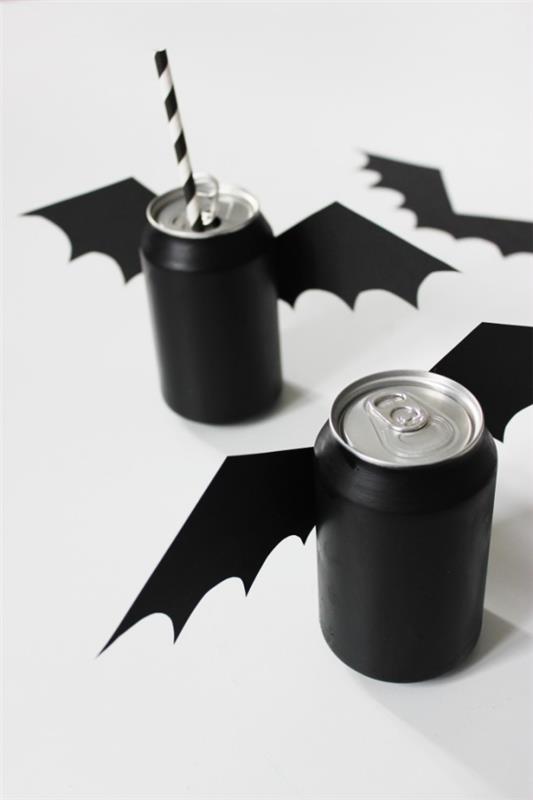 Lepakkomurha lasten kanssa Halloweenia varten - 50 lumoavaa ideaa ja ohjetta alumiini tölkkien koristeluun