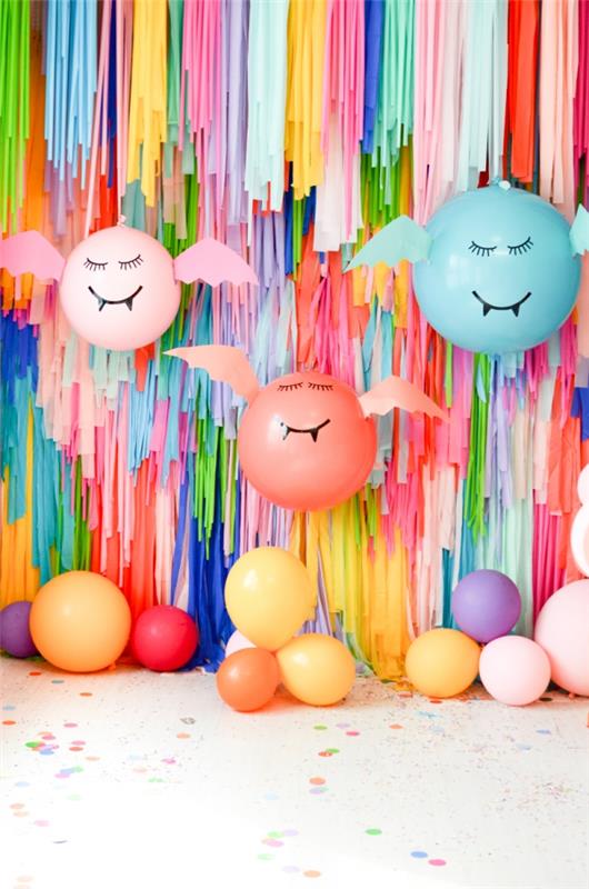 Lepakkomurha lasten kanssa Halloweenia varten - 50 lumoavaa ideaa ja ohjeita värikkäitä ilmapalloja lepakoiden juhlakoristeita