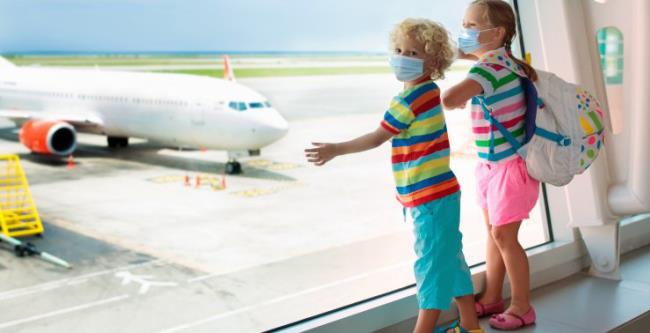Lentäminen koronan aikana EU: n laajuisten kasvonaamioiden aikana on pakollista yli 6-vuotiaille lapsille