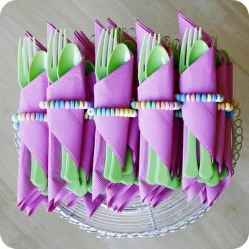 violetti keittiöliina vihreä ruokailuvälineet muovinen pöytäkoriste pääsiäiseksi