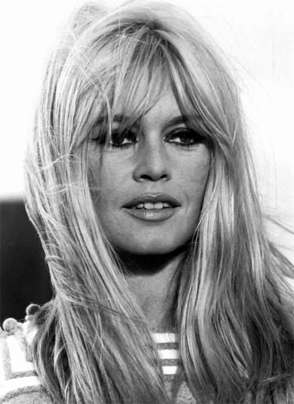 Kampaukset otsatukkaineen Pony-kampaukset Kampaustrendit 2021 Brigitte-Bardot