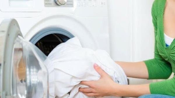 Pese verhot pesukoneessa ja valitse oikea pesuohjelma