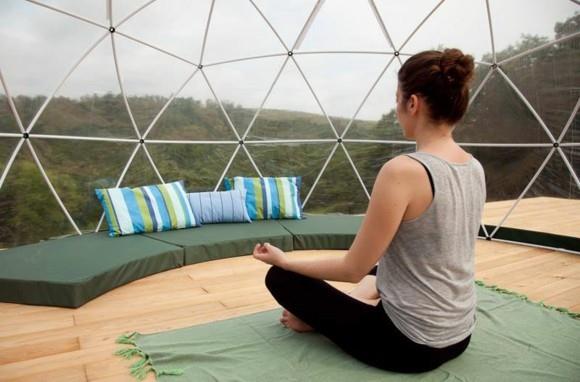 Puutarhan iglu moderni talvipuutarhan meditaatiohuone