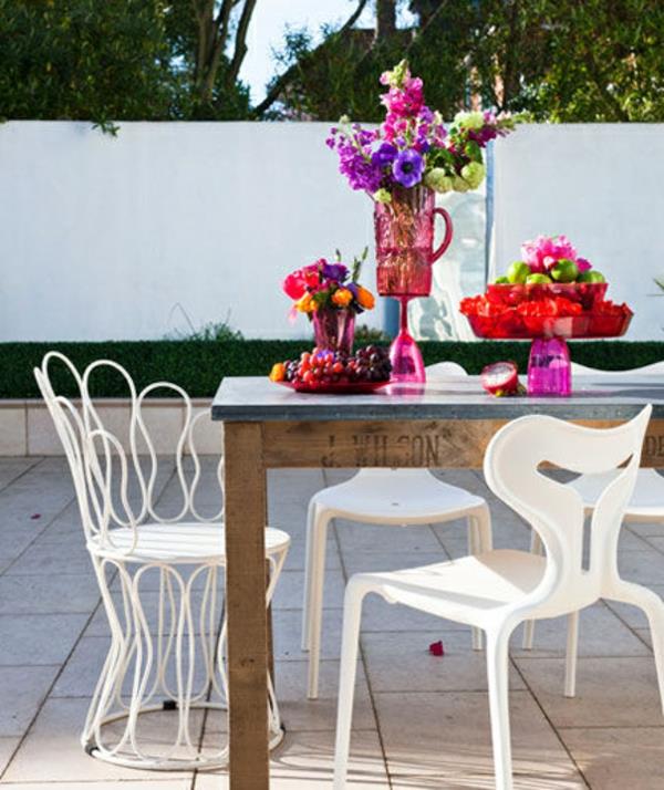 Tee puutarhakoristeita itse ruokapöydän tuoleja