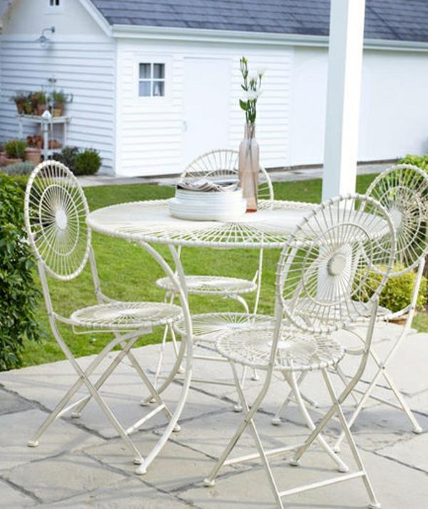 Tee puutarhakoristeita itse metalliset taittuvat tuolit