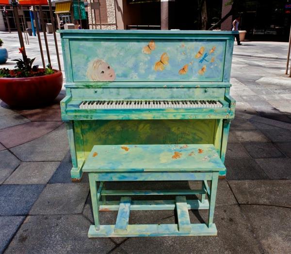 sininen vihreä käytettyjä pianoja