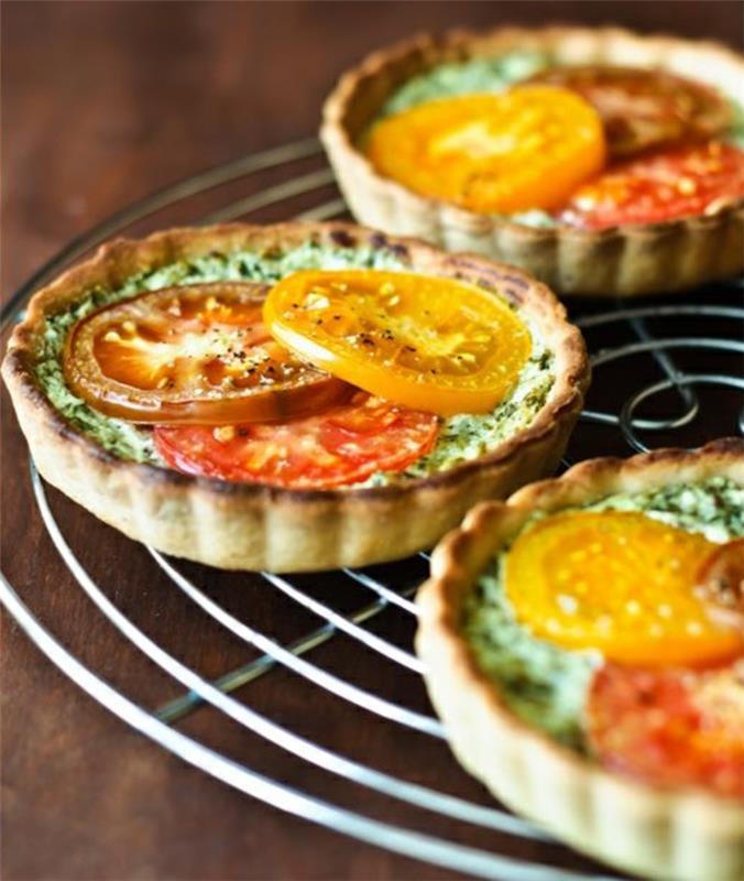 Kasvis Quiche Resepti Pinaatti ja Tomaatti Mini Quiche