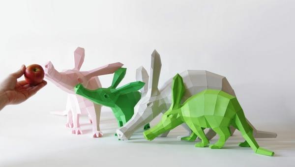 Eläinhahmot, jotka on valmistettu paperisista metsäeläimistä