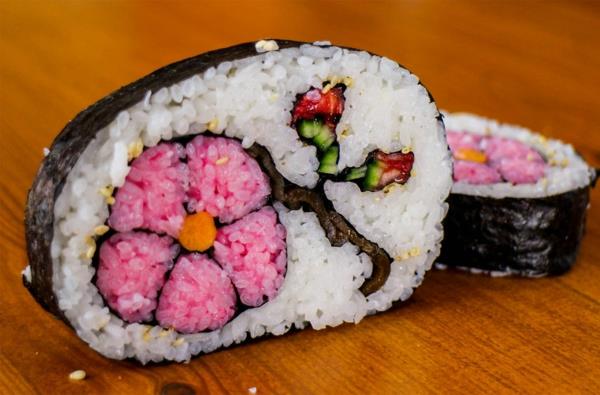 Säröillä kukkia vaaleanpunainen sushi erilaisia ​​pahoja ideoita