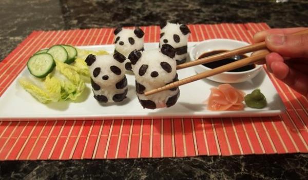 Säröillä sushi mukava tyypit body panda
