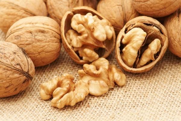 Terveellinen ruokavalio pähkinöitä