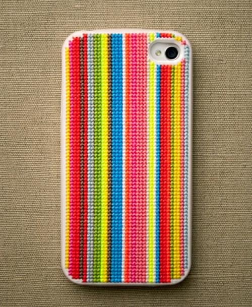Koristeideoita joululahjoiksi värikkäät raidat matkapuhelin