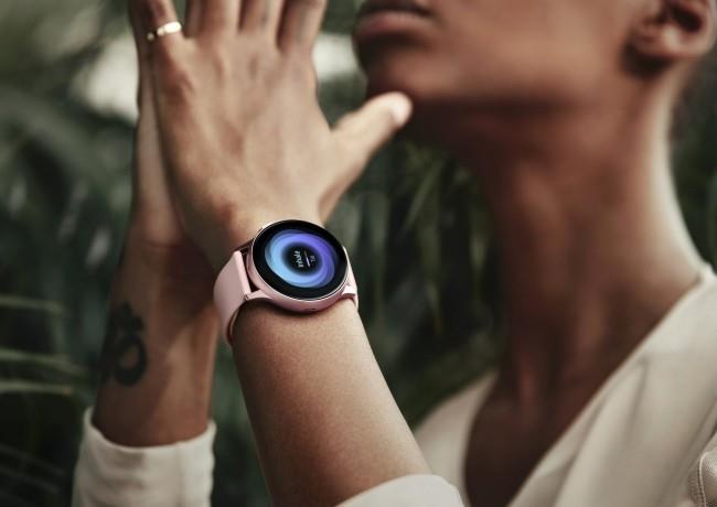 Syyt, miksi jokaisella pitäisi olla älykello galaxy active 2 moderni ajan tasalla