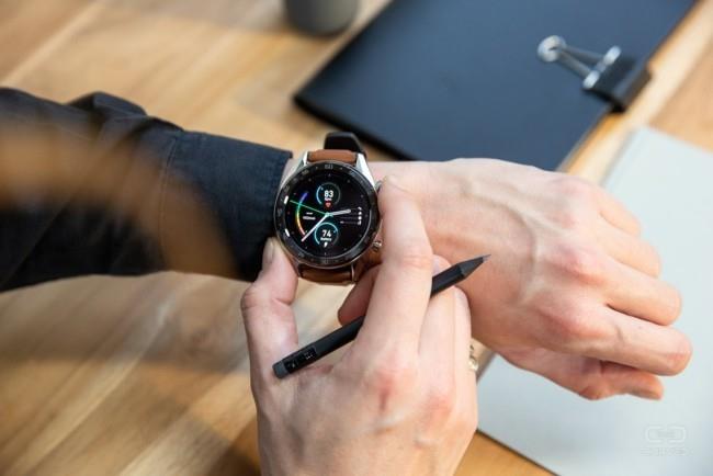 Syyt, joiden vuoksi jokaisella pitäisi olla älykello Huawei -pyöreä soittaa