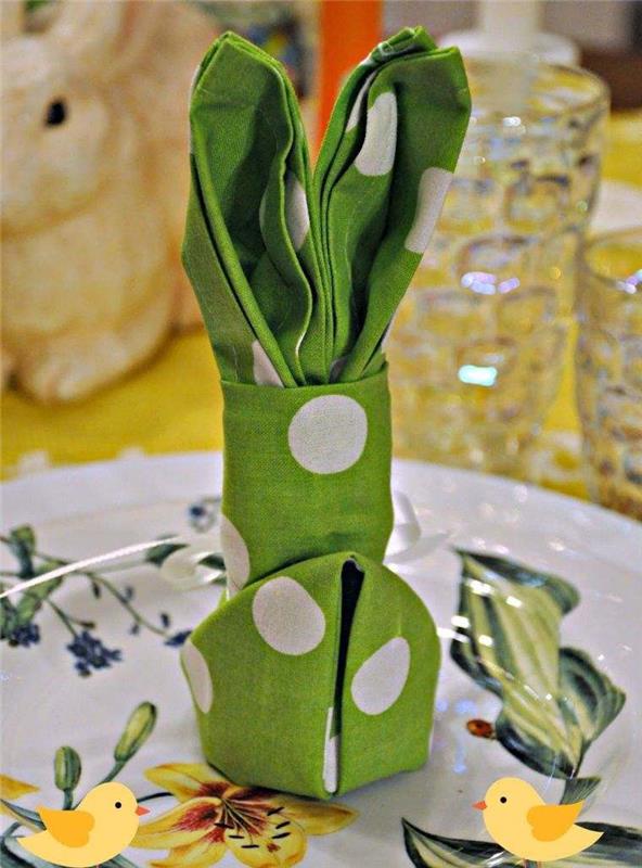 Vihreä koristelu - vihreät lautasliinat