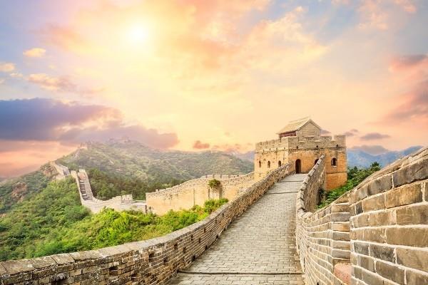 Maailman suurin maamerkki Kiinan muuri Seikkailumatka