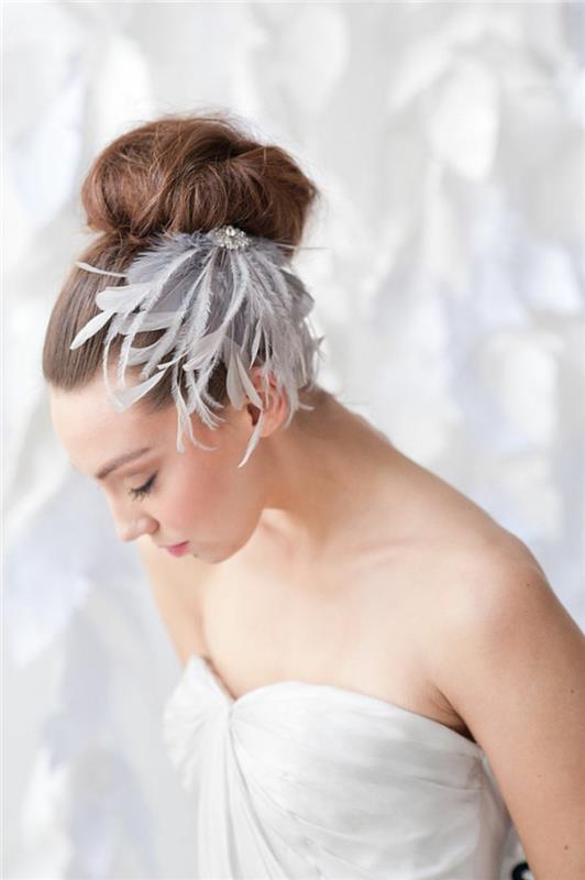 Hiustarvikkeet Morsian Romanttinen Updo -häät Kampausideoita