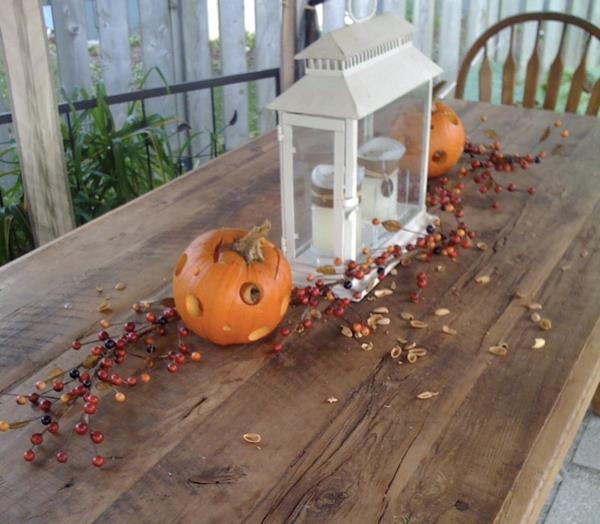 Halloween ruokapöytä puu ideoita lyhdyt valot