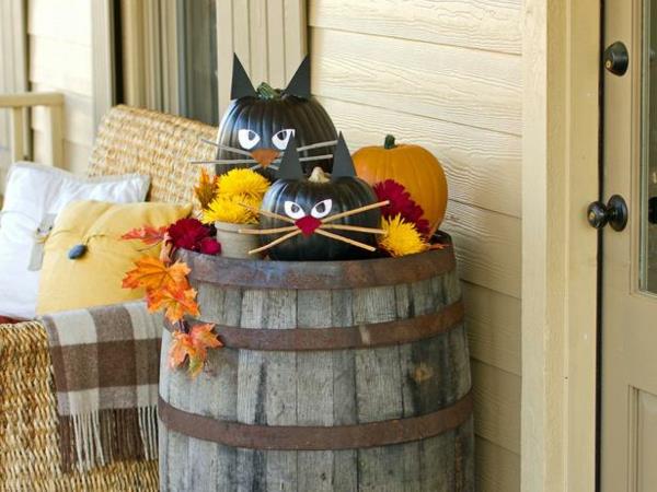 Halloween mustat kissat koristelu viinitynnyri