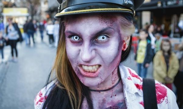 Halloween-piilolinssit päivittäin koristeelliset värilliset linssit Halloween-meikki