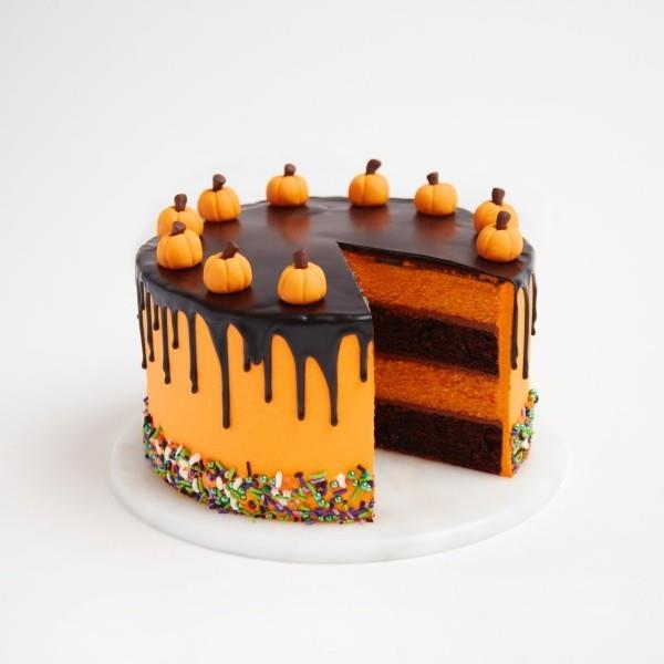 Halloween -kakku - appelsiini- ja suklaakuorrutus