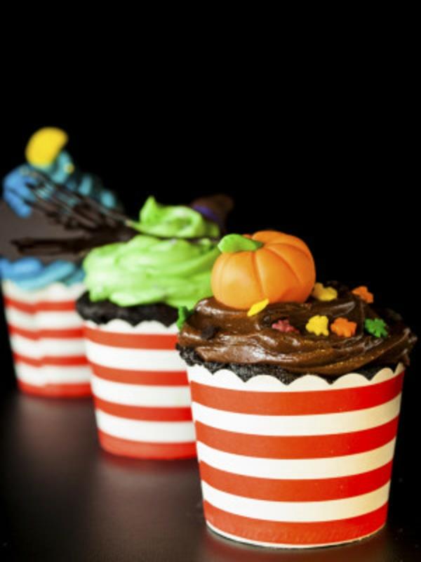 Halloween -juhla -ruokakakku värikäs