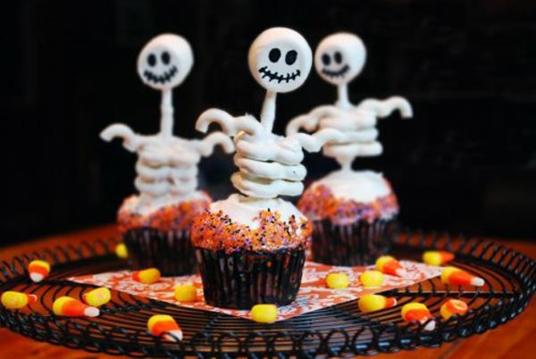Halloween -juhlareseptit kauhu muffinsseja aave halloween -leivonnaisia