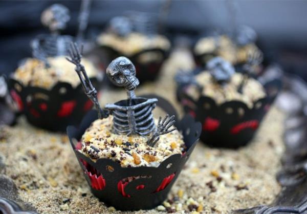 Halloween -juhlareseptit Kauhu -muffinit Halloween -leivonnaiset Halloween -jälkiruoka