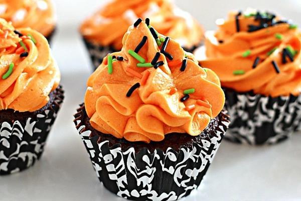 Halloween -juhla -reseptit halloween -leivonnaiset cupcakes -resepti kauhu -muffinsit oranssi