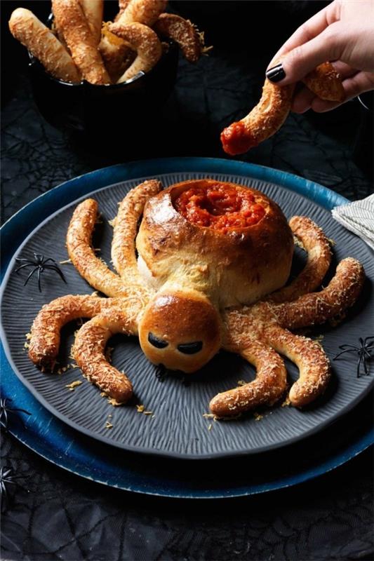 Halloween -välipalat lapset leipovat runsasta sormiruokaa hämähäkki