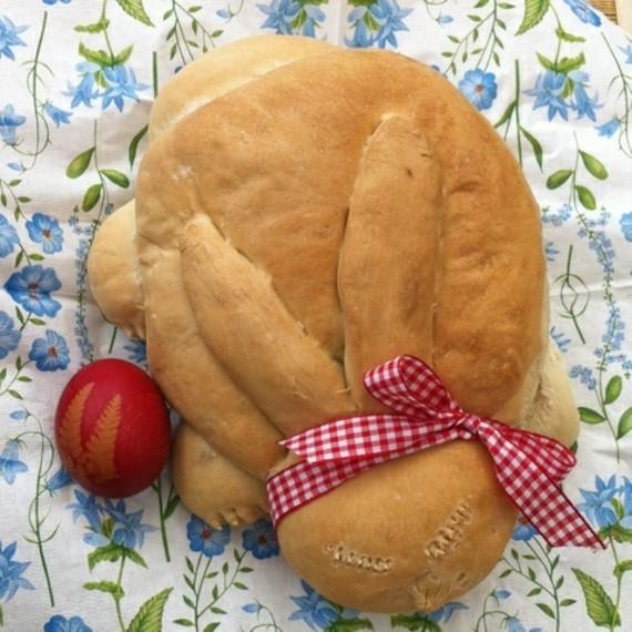 Hiiva pääsiäispuput leipoa hiiva puput pääsiäisen leipä reseptit