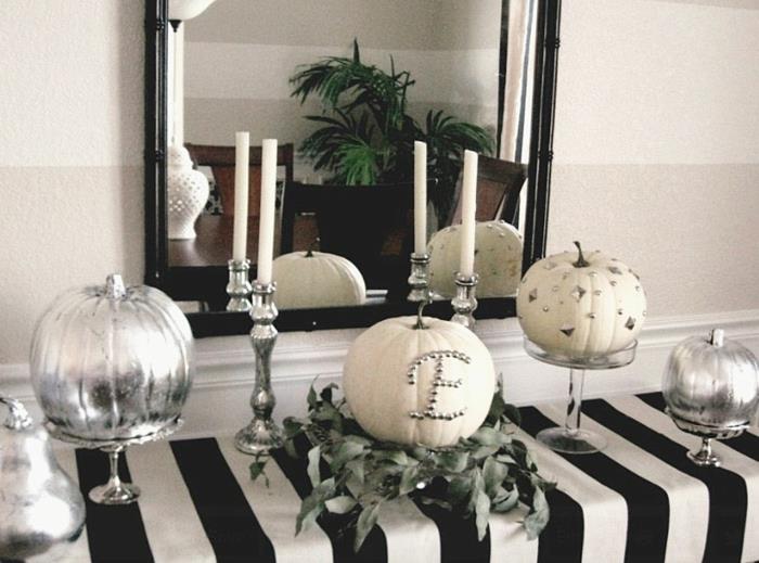 Helloween koristelu hopeaa
