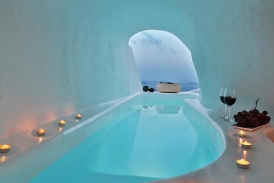 Luolat muunnettu hotelleiksi Lava Cave Santorini Kreikka