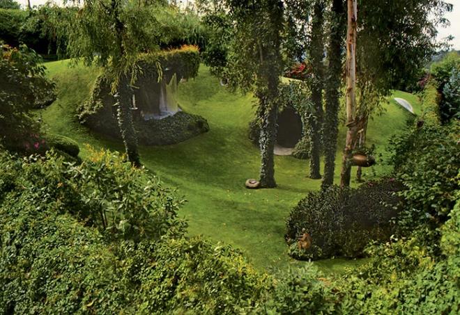 Hobbit Housen orgaaninen arkkitehtuuri tutki luontoa itse
