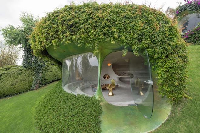 Hobbit Housen orgaaninen arkkitehtuuri on täydellinen lomakohde luonnon ystäville