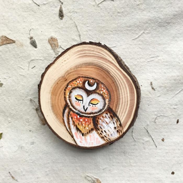 Puutaide puutaide taiteilija koristelu luomutaide pöllö