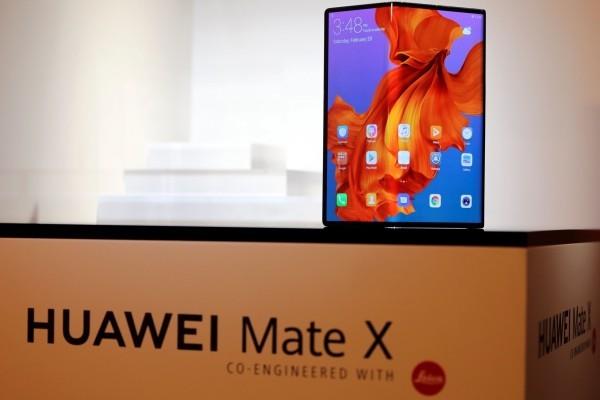Huawei Mate X -julkaisu ei viivästy huolimatta Galaxy Fold -tabletin ja matkapuhelimen ongelmista yhdessä