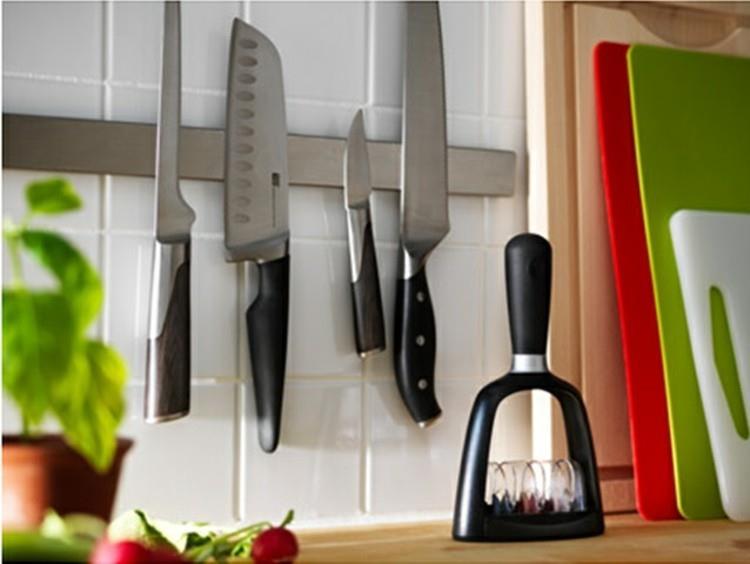 ikea-sisäpiirin vinkit-deco-ystävät-Grundtal-magneettinauha