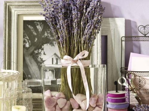 Ideoita talon koristeluun laventelimaljakuvien taulukossa