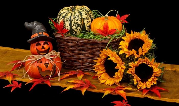Ideoita Halloween -koristeluun Halloween -tarina tinker kurpitsalyhty