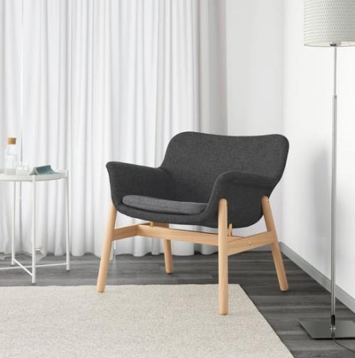 Ikean luettelo 2019 Vedbo Nojatuoli vaalea puu musta samettiverhoilu