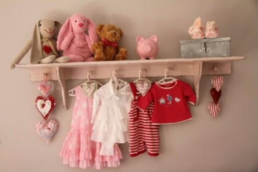 Mielenkiintoisia malleja taaperohuoneen tytön seinäkoukun koristelu