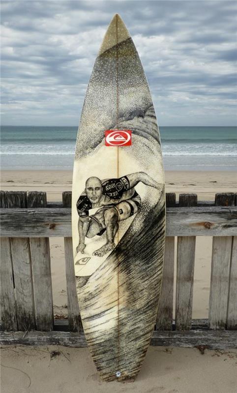 Jarryn Dower Art and Design maalaa vanhan surffilaudan