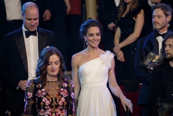 Kate Middleton Prinssi William tyylikäs ja luottavainen vuoden 2019 Baftas -messuilla