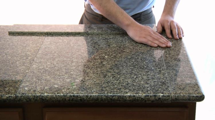 Keittiötasot graniitti hyödyttää keittiön suunnittelua
