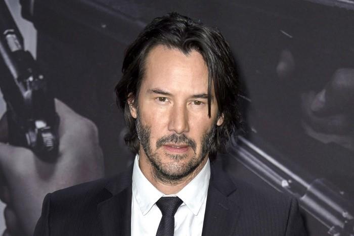 Keanu Reeves Hollywood -tähti ei ole enää yksin Sigle -elämän kanssa