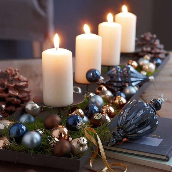 Koristele kynttilät - upeat siniset joulupallot